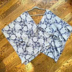 Anthropologie flowy top blue white. No size